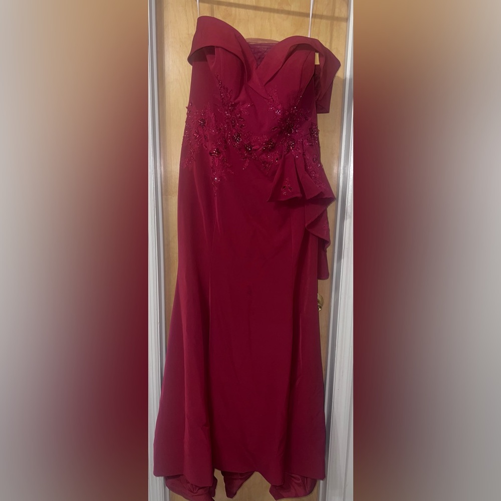 Terani Couture Red Asymmetrical One Shoulder Cocktail Gown